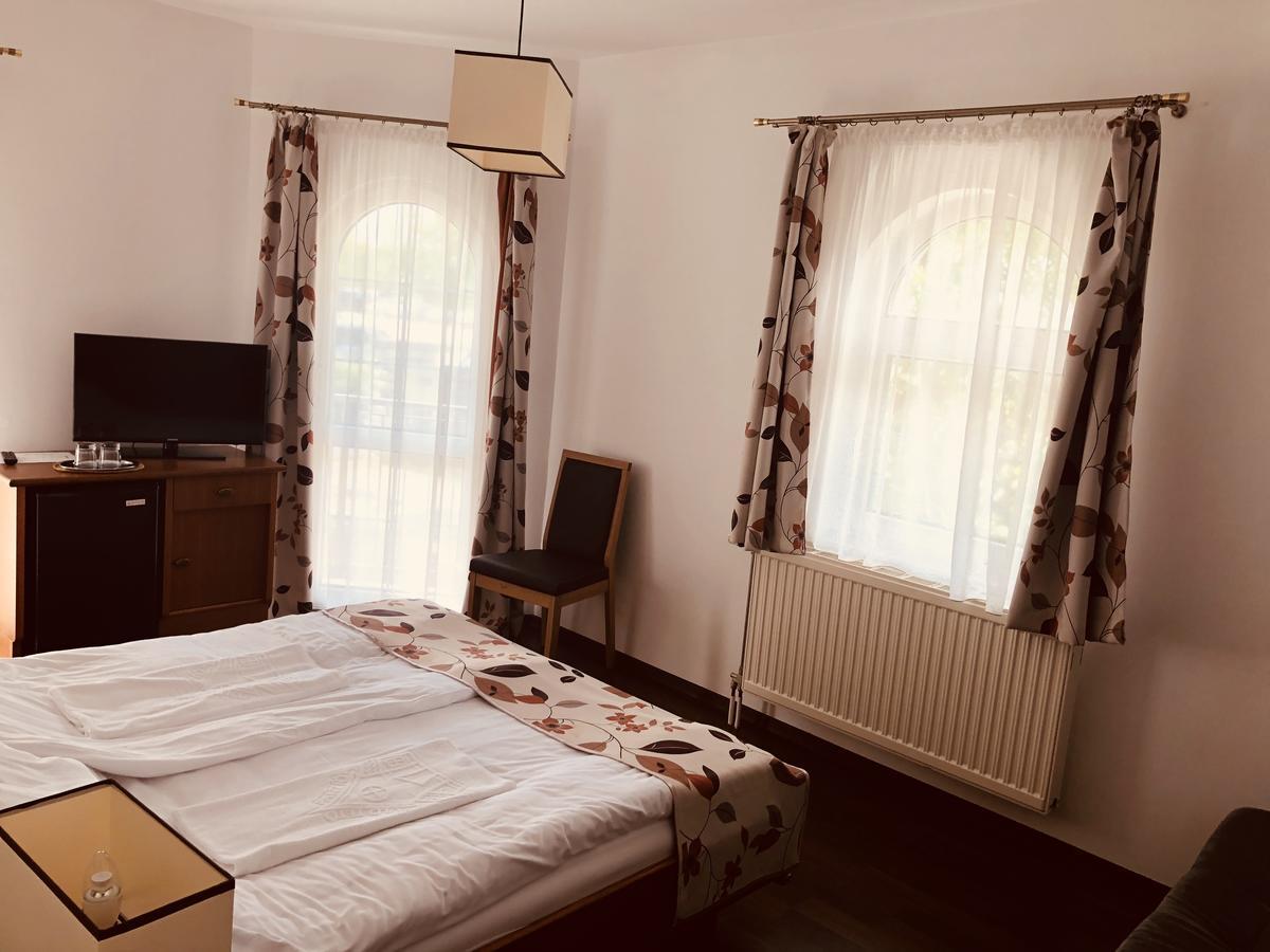 Zoeldteto Panzio Bed & Breakfast Balatonfüred Dış mekan fotoğraf