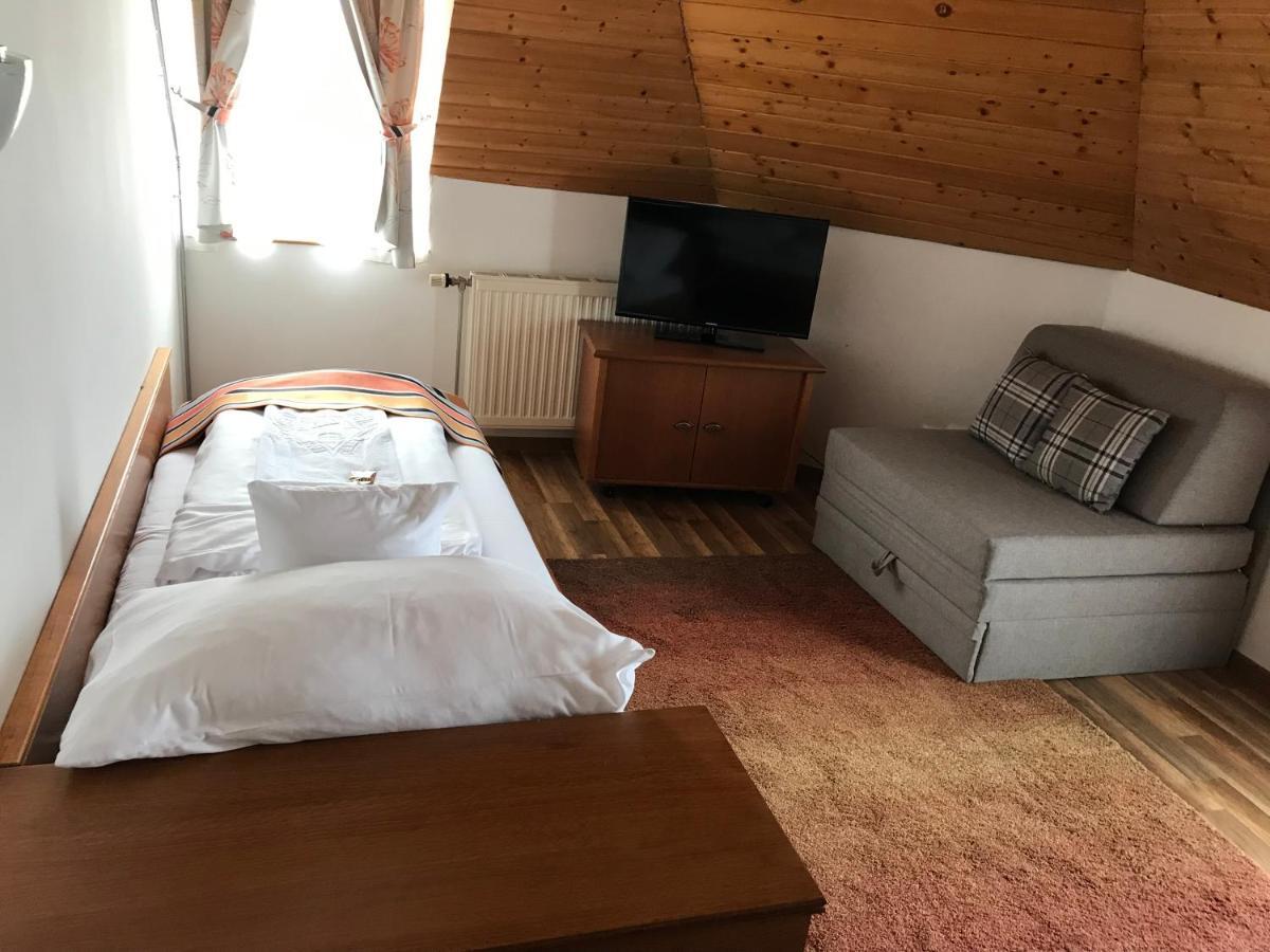 Zoeldteto Panzio Bed & Breakfast Balatonfüred Dış mekan fotoğraf